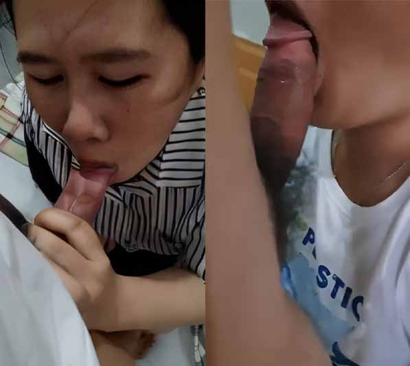 Mengisap penisku....